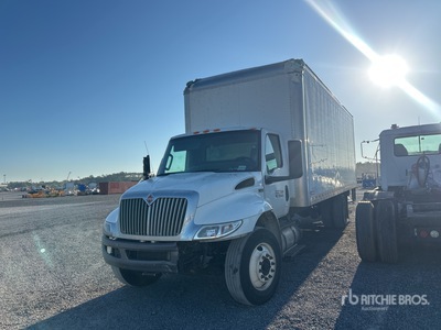 2022 International MV607 4x2 Camion fourgon