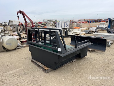 Pilot Car Insert for Shortbox Truck
