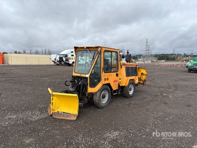 2015 Trackless RMT5T Sidewalk Plow