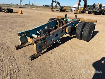 2005 Aspen TD10 S/A Booster Axle