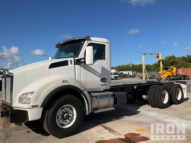 CAMIóN CHASIS 2024 KENWORTH T880