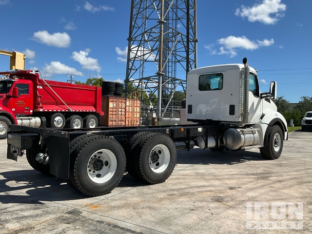 CAMIóN CHASIS 2024 KENWORTH T880