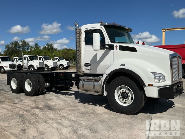 CAMIóN CHASIS 2024 KENWORTH T880