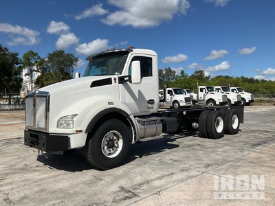 2024 Kenworth T880 6x4 Kabina i podwozie