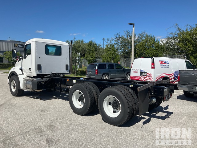 CAMIóN CHASIS 2024 KENWORTH T880