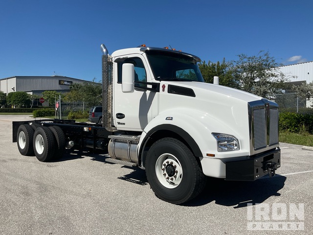 CAMIóN CHASIS 2024 KENWORTH T880