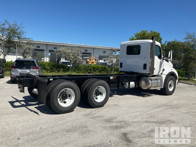 CAMIóN CHASIS 2024 KENWORTH T880