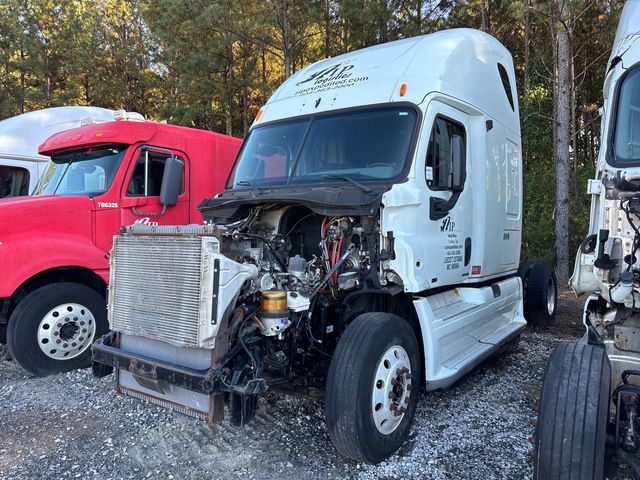 2012 Freightliner Cascadia 125 6x4 T/A Sleeper Truck Tractor (Inoperable)