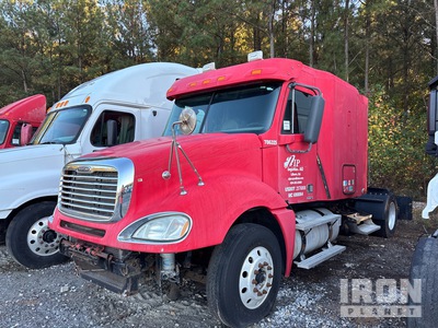 2008 Freightliner Columbia 120 6x4 Cabeza Tractora Cabina Dormitorio (Inoperable)