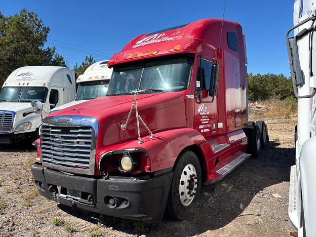 2006 Freightliner ST120 6x4 T/A Sleeper Truck Tractor (Inoperable)