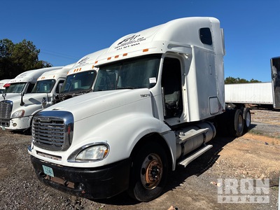 2005 Freightliner Columbia 120 6x4 Cabeza Tractora Cabina Dormitorio (Inoperable)