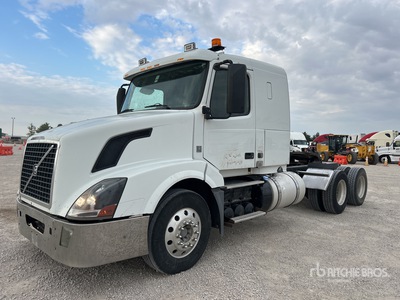 2013 Volvo VNL 6x4 T/A Sleeper Truck Tractor