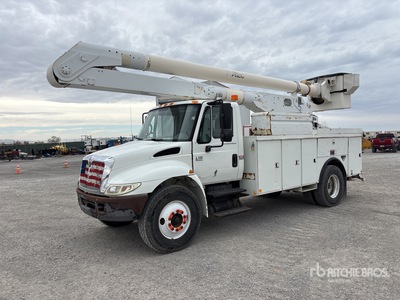 Altec AA600L 51 ft on 2006 International 4300 4x2 Bucket Truck