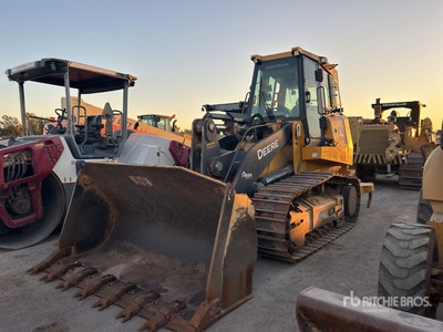 2021 John Deere 755K Crawler Loader