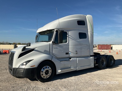 2019 Volvo VNL760 6x4 T/A Sleeper Truck Tractor