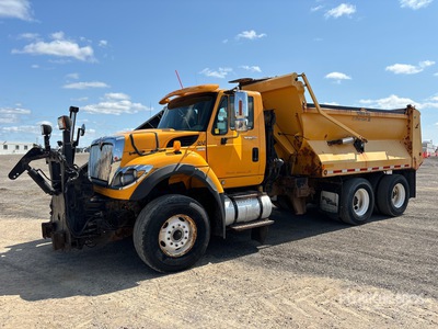 2010 International 7600SFA 6x4 Snow Plow Truck