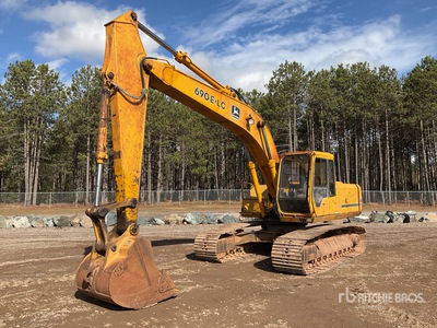 John Deere 690E LC Tracked Excavator