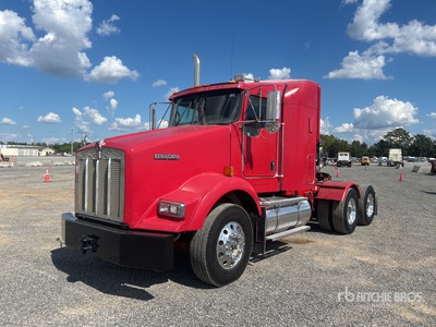 2013 Kenworth T800 6x4 T/A Sleeper Truck Tractor