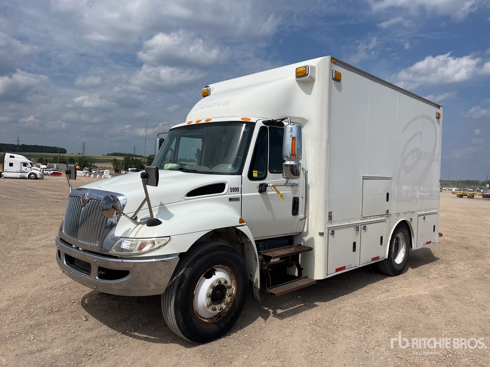 2013 International 4300 SBA DuraStar 4x2 Utility Truck
