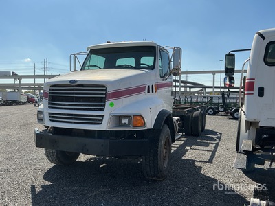 1997 Ford LT9513 6x4 Cab and Chassis (Inoperable)