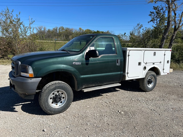 2003 Ford F-250 XL 4x4 Utility Truck 2003 Ford F-250 XL 4x4 Utility Truck
