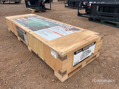 2025 StanForge CRS1040 10 ft x 40 ft Mesh Chicken Run and Coop (Unused)