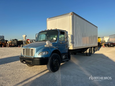 2012 Freightliner M2 106 4x2 Furgonetka