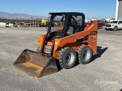 2019 Gehl R105 Chargeuse à direction à glissement