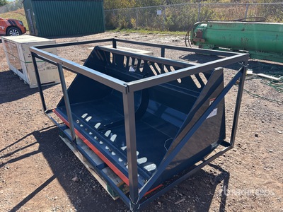2025 TMG SN72 72 in Snow/Mulch Skid Steer Bucket (Unused)