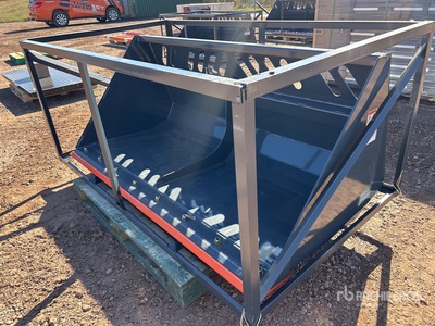 2025 TMG SN72 72 in Snow/Mulch Skid Steer Bucket (Unused)