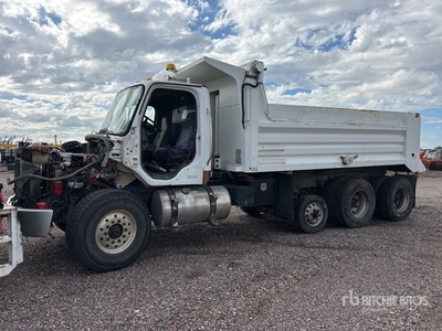 2008 Freightliner M2112 8x4 Camion à benne basculante Tridem (Inoperable)