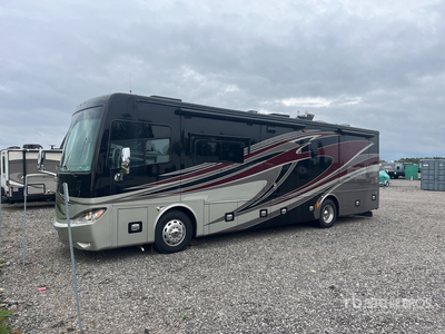 2014 Tiffin Phaeton 36' Motor Home