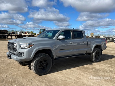 2019 Toyota Tacoma TRD Sport 4x4 Crew Cab بيك اب