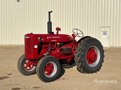 McCormick W6 2WD Antieke Tractor