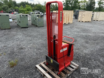 Wesco FCBFL-64-25 Electric Forklift