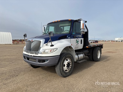 2012 International DuraStar 4400 4x2 Platte vrachtwagen