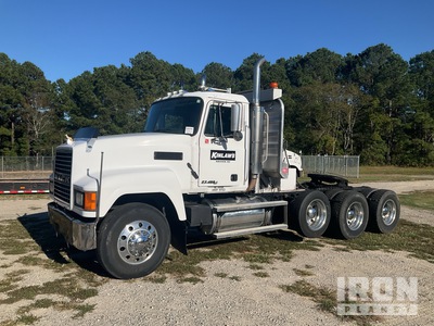 2001 Mack CH613 8x4 Cabina per trattore stradale 3 assi