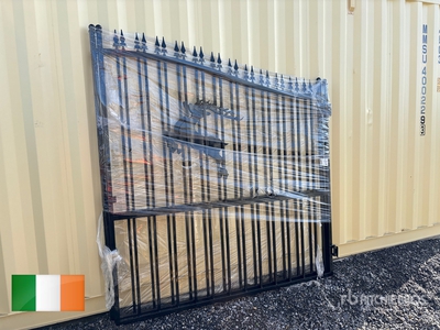 SKLP SK-14BL 14ft Bi-Parting Driveway Gate (Unused)