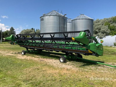 John Deere 630F 30 ft Flex Combine Header