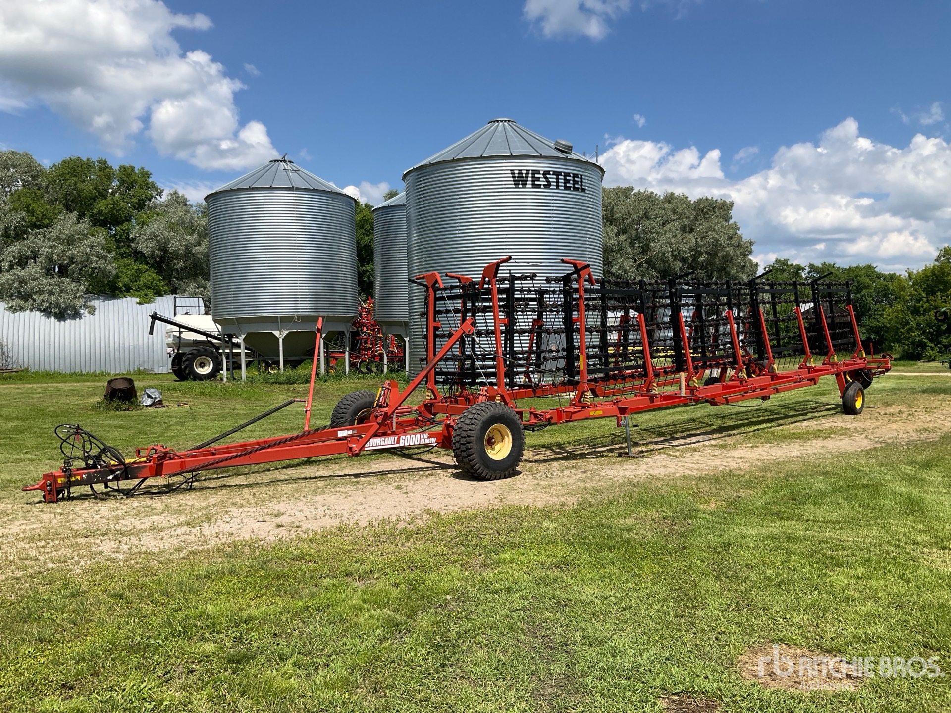Bourgault 6000 Mid Harrow