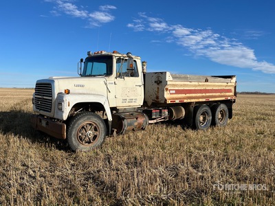 1988 Ford L9000 6x4 T/A Dump Truck