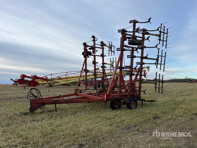 International Vibra Chisel 26 ft Cultivator