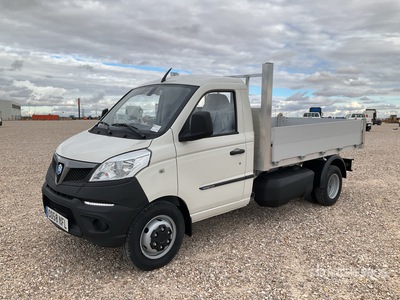 2021 Piaggio Porter NP6 4x2 Flatbed Truck (Unused)