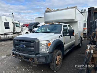 2013 Ford F-550 4x4 Crew Cab شاحنة متعددة الاغراض (Inoperable)