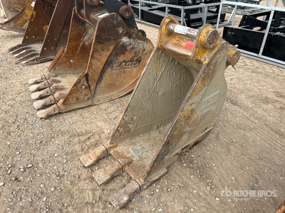 Emaq 18 in Q/C Digging Excavator Bucket