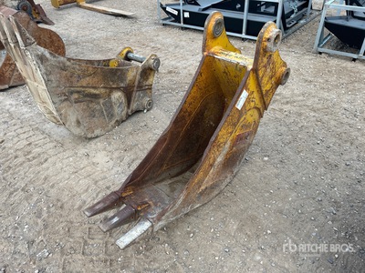 Emaq 12 in Digging Excavator Bucket
