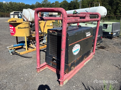 2005 Lincoln Vantage 500 Skid-Mounted Engine Driven Welder