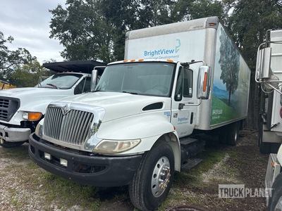 2006 International 4300 4x2 Autocarro furgonato