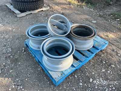 Quantity of (3) 17.5 Dayton Rims Wheels