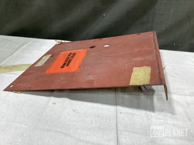 (2) Cat 6G7895 Access Covers